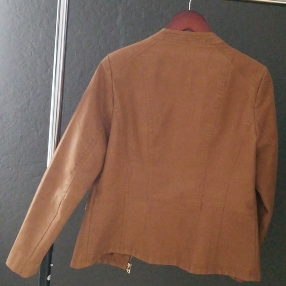 Jacket - Picture 2 of 3